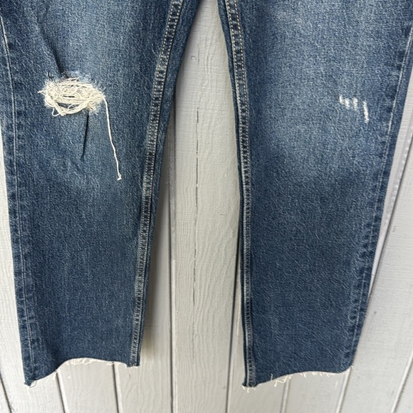 NWT Free Assembly Straight Distressed Jeans 8 - Picture 4 of 12